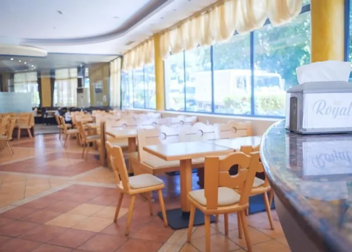 Rеgina Hotel Sables d'or