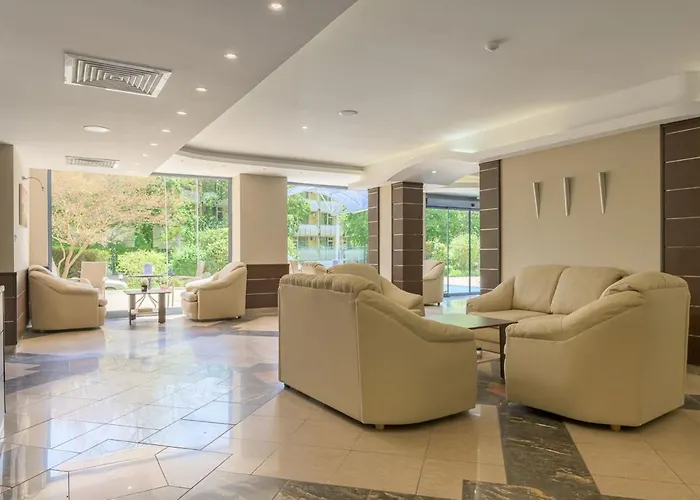 Ξενοδοχείο Rеgina 4*